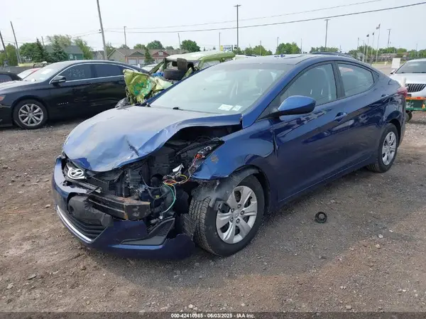 5NPDH4AE5GH749627 2016 HYUNDAI ELANTRA - Image 2