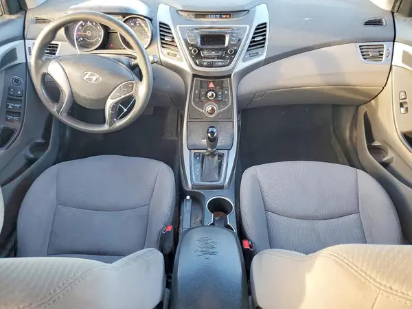 5NPDH4AE5GH750048 2016 HYUNDAI ELANTRA - Image 8