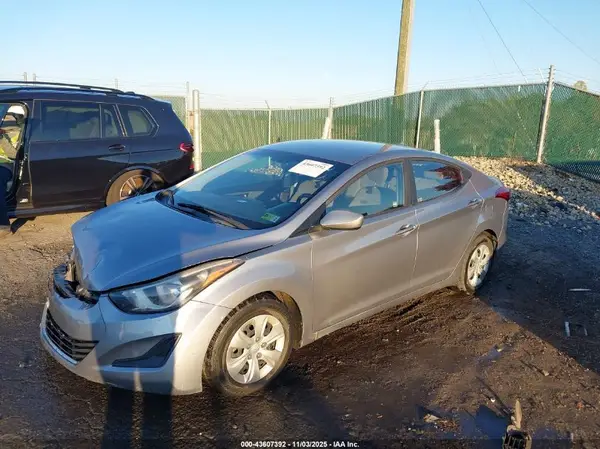 5NPDH4AE5GH750115 2016 HYUNDAI ELANTRA - Image 2