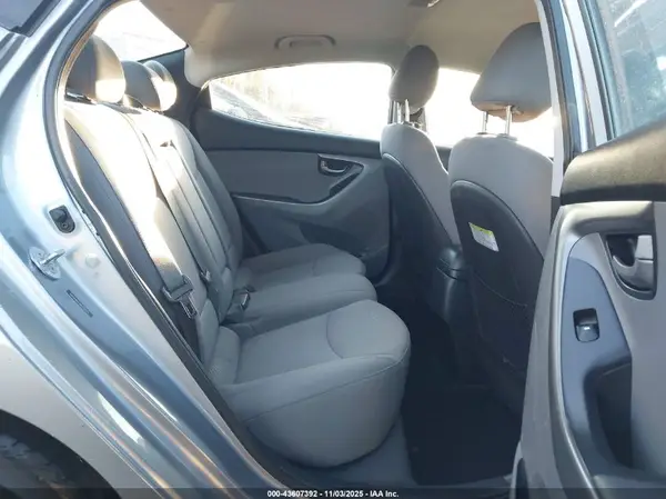 5NPDH4AE5GH750115 2016 HYUNDAI ELANTRA - Image 8