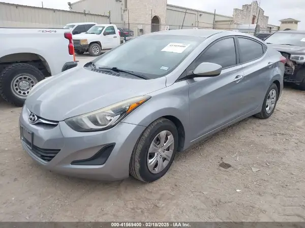 5NPDH4AE5GH751023 2016 HYUNDAI ELANTRA - Image 2
