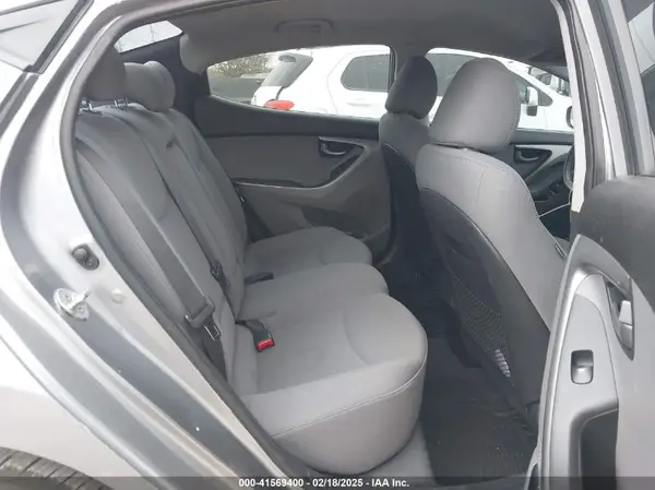 5NPDH4AE5GH751023 2016 HYUNDAI ELANTRA - Image 8