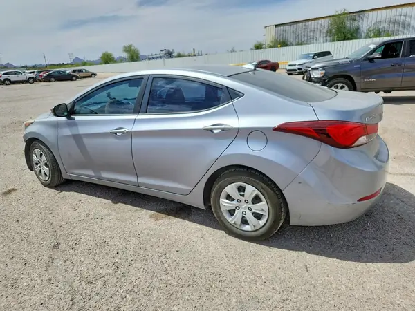 5NPDH4AE5GH751037 2016 HYUNDAI ELANTRA - Image 2