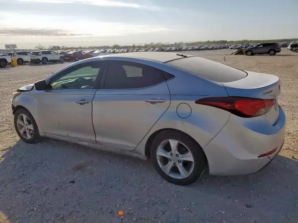 5NPDH4AE5GH752155 2016 HYUNDAI ELANTRA - Image 2