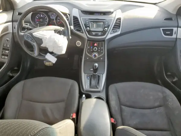 5NPDH4AE5GH752155 2016 HYUNDAI ELANTRA - Image 8