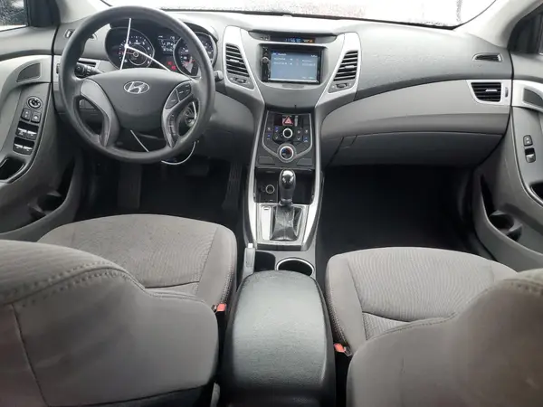 5NPDH4AE5GH752818 2016 HYUNDAI ELANTRA - Image 8