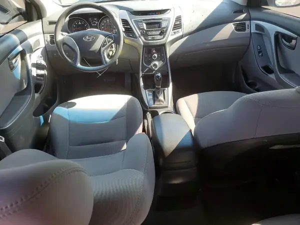 5NPDH4AE5GH754522 2016 HYUNDAI ELANTRA - Image 8