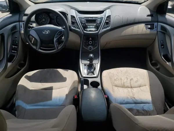 5NPDH4AE5GH755685 2016 HYUNDAI ELANTRA - Image 8