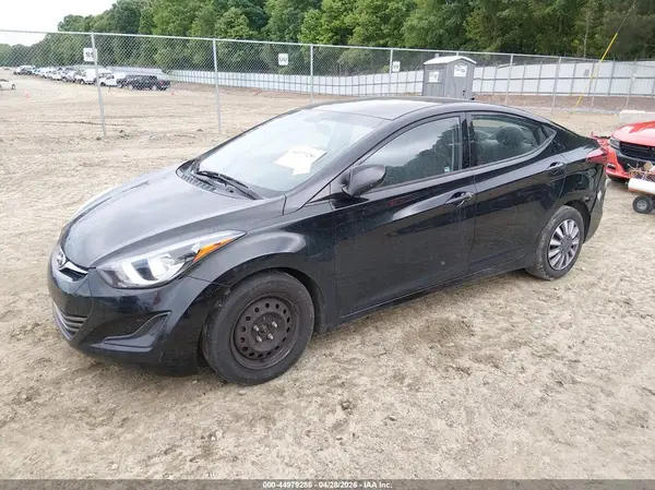 5NPDH4AE5GH755914 2016 HYUNDAI ELANTRA - Image 2