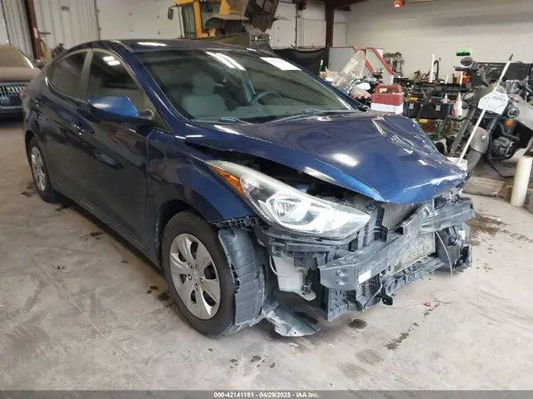 5NPDH4AE5GH756805 2016 HYUNDAI ELANTRA - Image 1