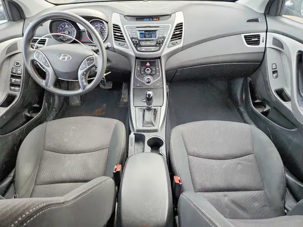 5NPDH4AE5GH756903 2016 HYUNDAI ELANTRA - Image 8