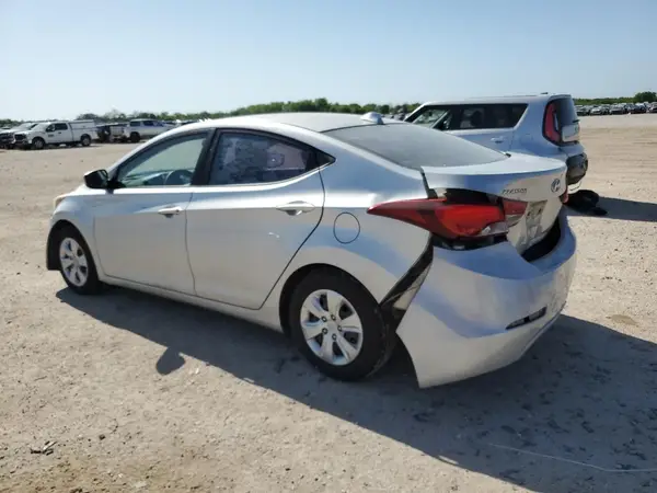 5NPDH4AE5GH757971 2016 HYUNDAI ELANTRA - Image 2