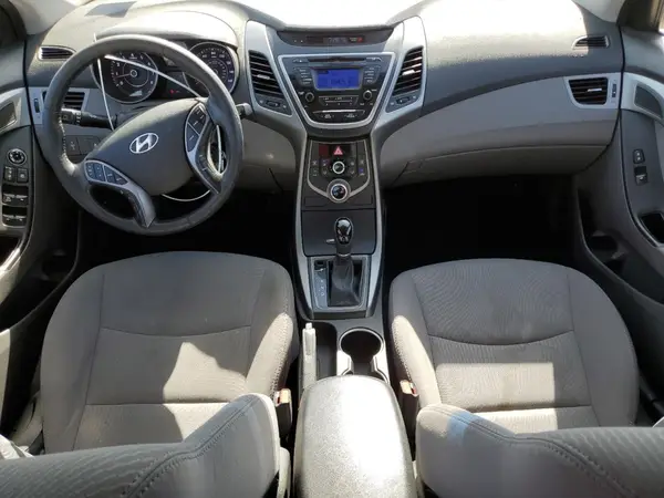 5NPDH4AE5GH757971 2016 HYUNDAI ELANTRA - Image 8