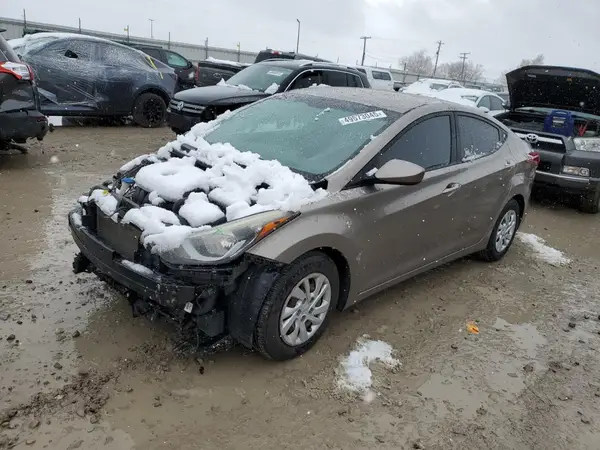 5NPDH4AE5GH758196 2016 HYUNDAI ELANTRA - Image 1