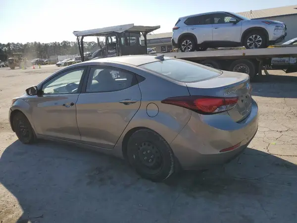 5NPDH4AE5GH758232 2016 HYUNDAI ELANTRA - Image 2
