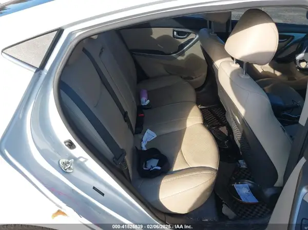 5NPDH4AE5GH759347 2016 HYUNDAI ELANTRA - Image 8