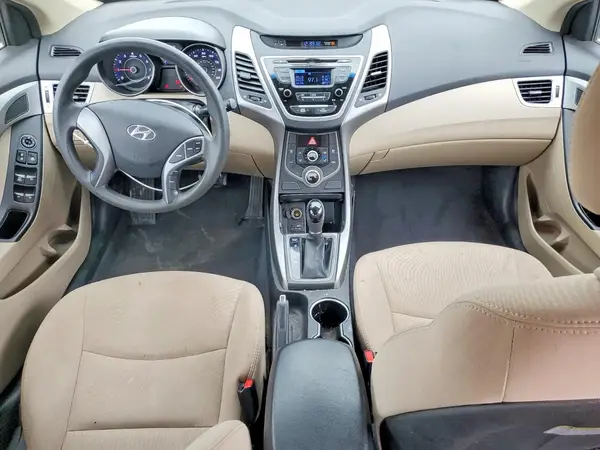 5NPDH4AE5GH759929 2016 HYUNDAI ELANTRA - Image 8