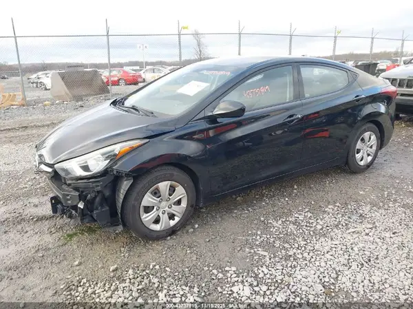 5NPDH4AE5GH760501 2016 HYUNDAI ELANTRA - Image 2