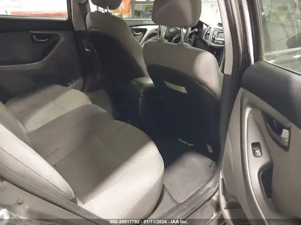 5NPDH4AE5GH760983 2016 HYUNDAI ELANTRA - Image 8