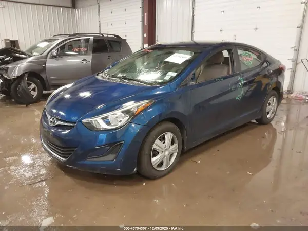 5NPDH4AE5GH762426 2016 HYUNDAI ELANTRA - Image 2