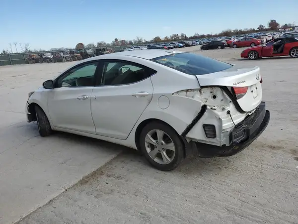 5NPDH4AE5GH762894 2016 HYUNDAI ELANTRA - Image 2