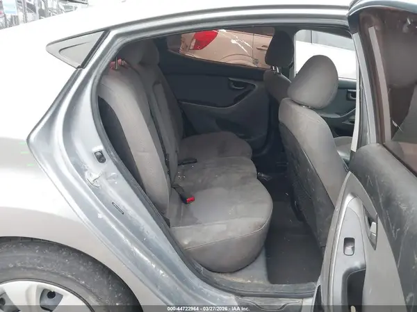 5NPDH4AE5GH763530 2016 HYUNDAI ELANTRA - Image 8