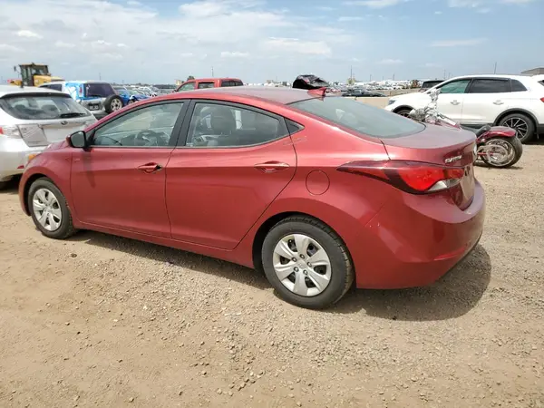 5NPDH4AE5GH763592 2016 HYUNDAI ELANTRA - Image 2