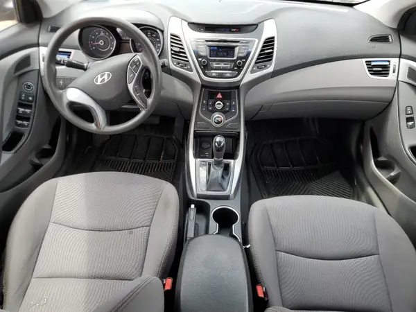 5NPDH4AE5GH763592 2016 HYUNDAI ELANTRA - Image 8