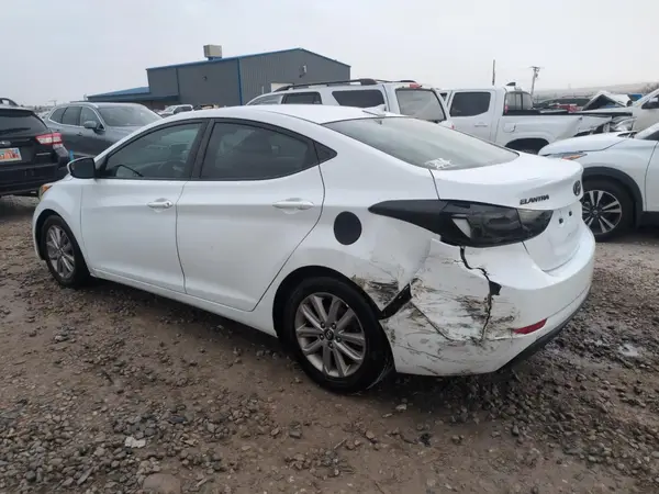 5NPDH4AE5GH763737 2016 HYUNDAI ELANTRA - Image 2