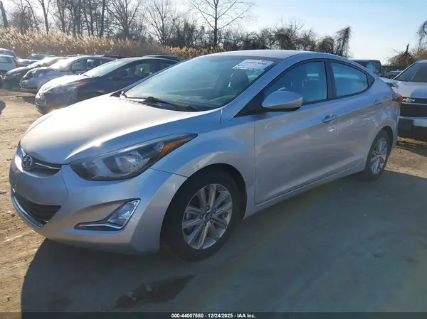 5NPDH4AE5GH765214 2016 HYUNDAI ELANTRA - Image 2