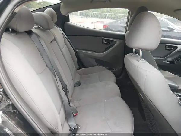 5NPDH4AE5GH765326 2016 HYUNDAI ELANTRA - Image 8