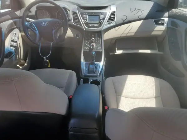5NPDH4AE5GH766847 2016 HYUNDAI ELANTRA - Image 8