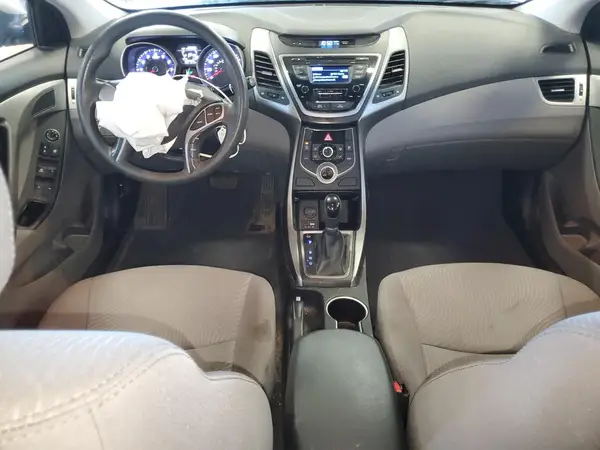 5NPDH4AE5GH766993 2016 HYUNDAI ELANTRA - Image 8