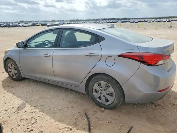 5NPDH4AE5GH767710 2016 HYUNDAI ELANTRA - Image 2