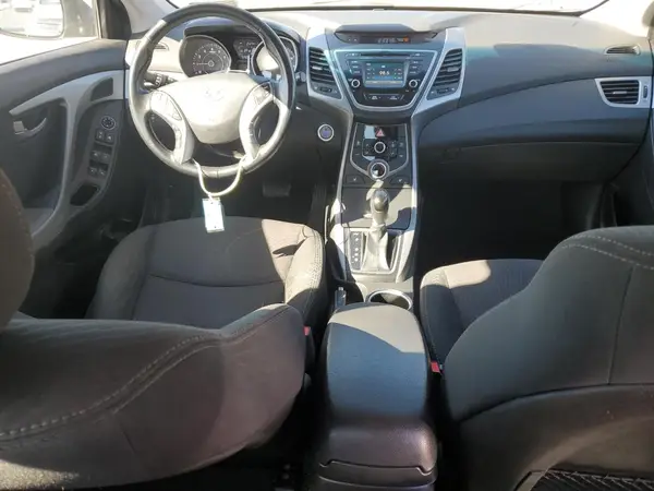 5NPDH4AE5GH768971 2016 HYUNDAI ELANTRA - Image 8