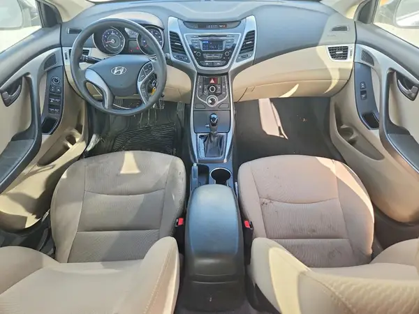 5NPDH4AE5GH769117 2016 HYUNDAI ELANTRA - Image 8