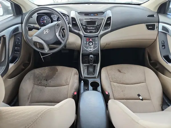 5NPDH4AE5GH769621 2016 HYUNDAI ELANTRA - Image 8