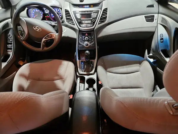 5NPDH4AE5GH770378 2016 HYUNDAI ELANTRA - Image 8