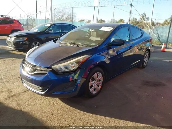 5NPDH4AE5GH771966 2016 HYUNDAI ELANTRA - Image 2