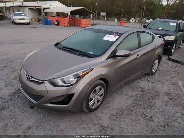 5NPDH4AE5GH772468 2016 HYUNDAI ELANTRA - Image 2