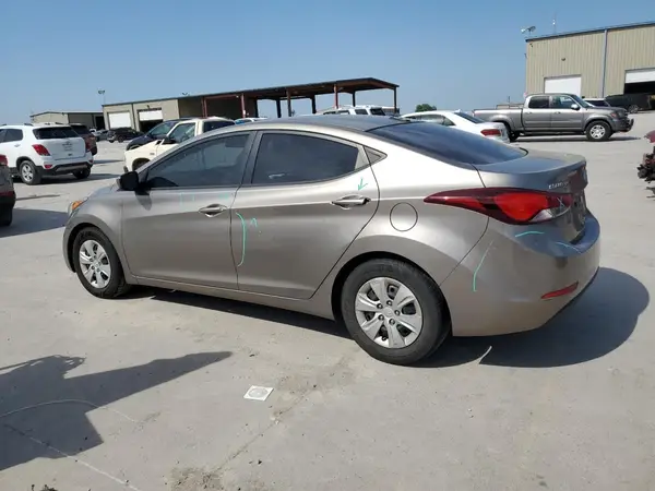 5NPDH4AE5GH772485 2016 HYUNDAI ELANTRA - Image 2