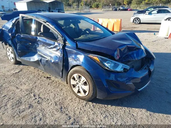 5NPDH4AE5GH773359 2016 HYUNDAI ELANTRA - Image 1