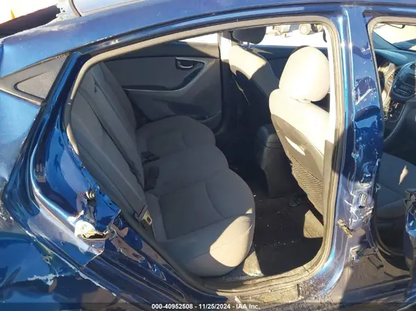 5NPDH4AE5GH773359 2016 HYUNDAI ELANTRA - Image 8