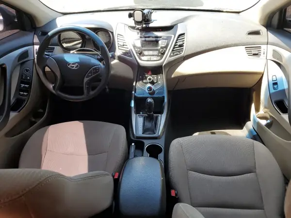 5NPDH4AE5GH774043 2016 HYUNDAI ELANTRA - Image 8