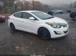 5NPDH4AE5GH775032 2016 HYUNDAI ELANTRA