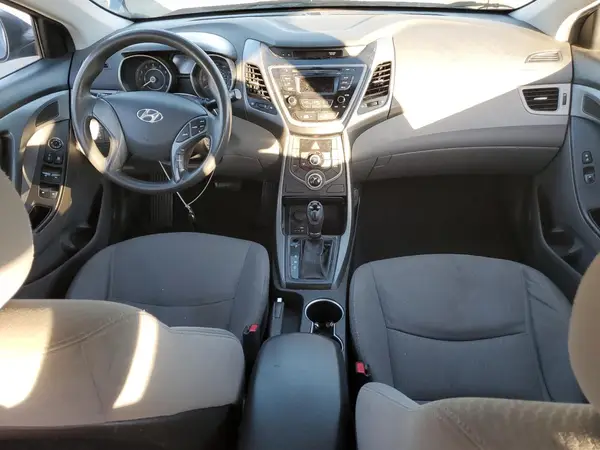 5NPDH4AE5GH775113 2016 HYUNDAI ELANTRA - Image 8