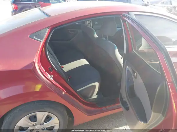 5NPDH4AE5GH775225 2016 HYUNDAI ELANTRA - Image 8