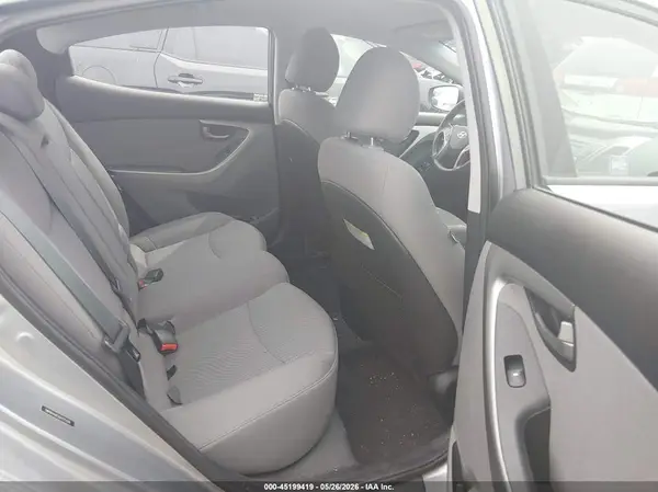 5NPDH4AE5GH775516 2016 HYUNDAI ELANTRA - Image 8