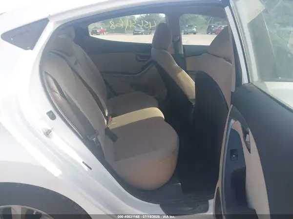 5NPDH4AE5GH775872 2016 HYUNDAI ELANTRA - Image 8