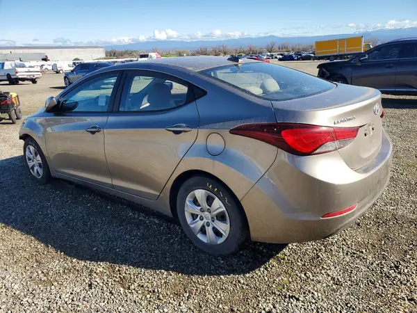 5NPDH4AE5GH776049 2016 HYUNDAI ELANTRA - Image 2